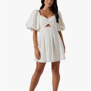 ASTR the Label white puffed sleeve dress